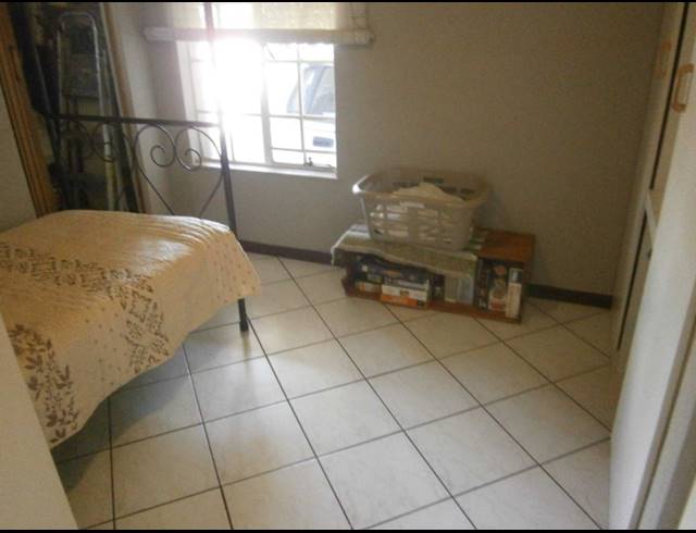 2 BEDROOM TOWNHOUSE FOR SALE IN ALBERTSDAL